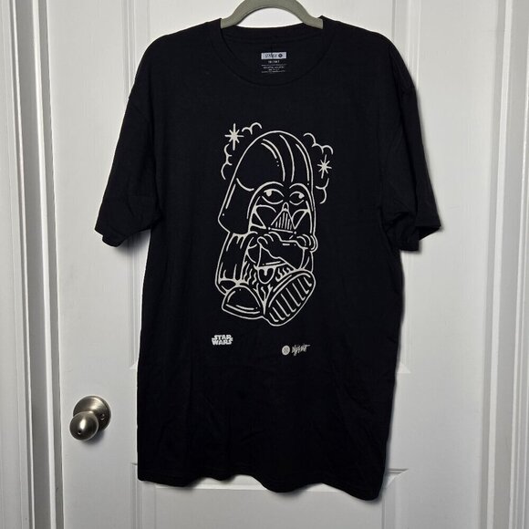 NWT Stars Wars 100% Cotton Tee - L Black - Picture 1 of 4